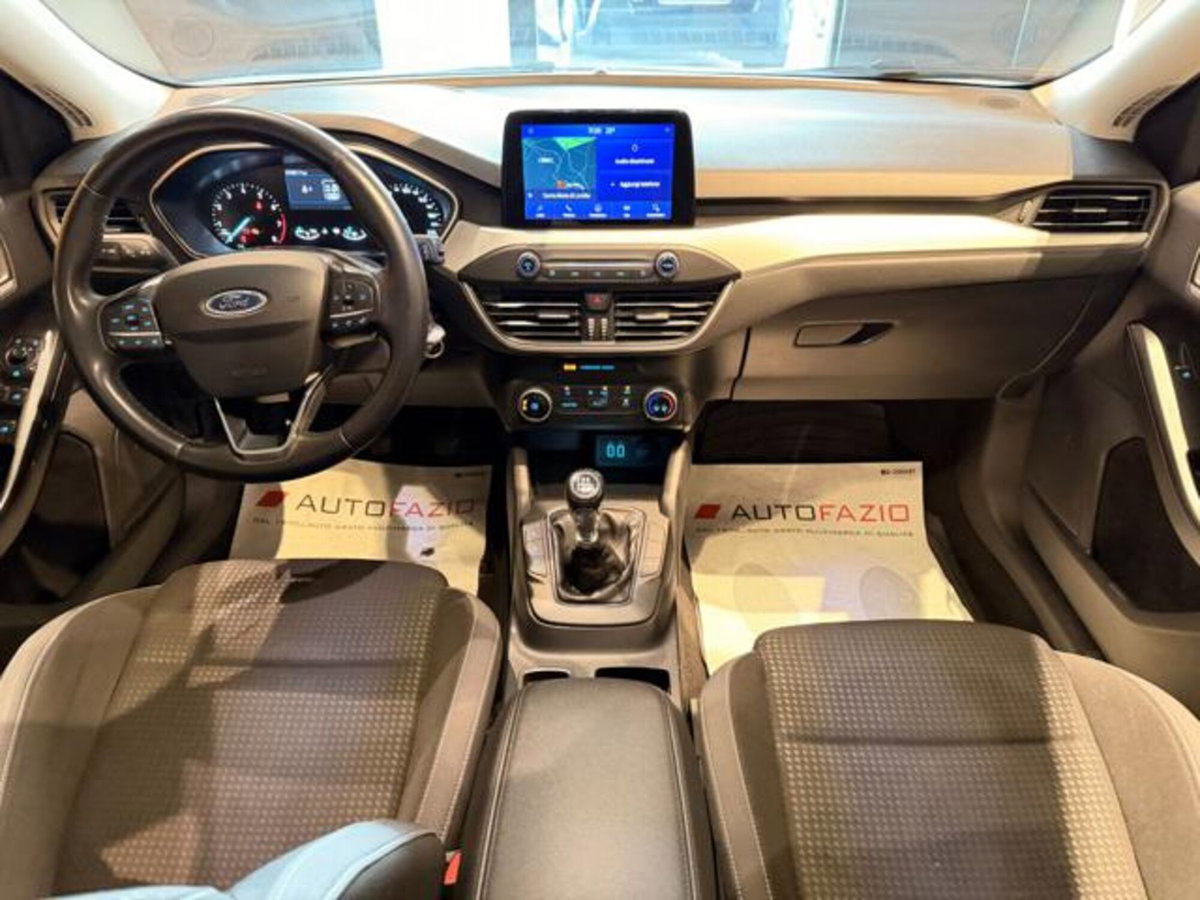 Ford Focus Station Wagon 1.0 EcoBoost Hybrid 125 CV SW Business (4)
