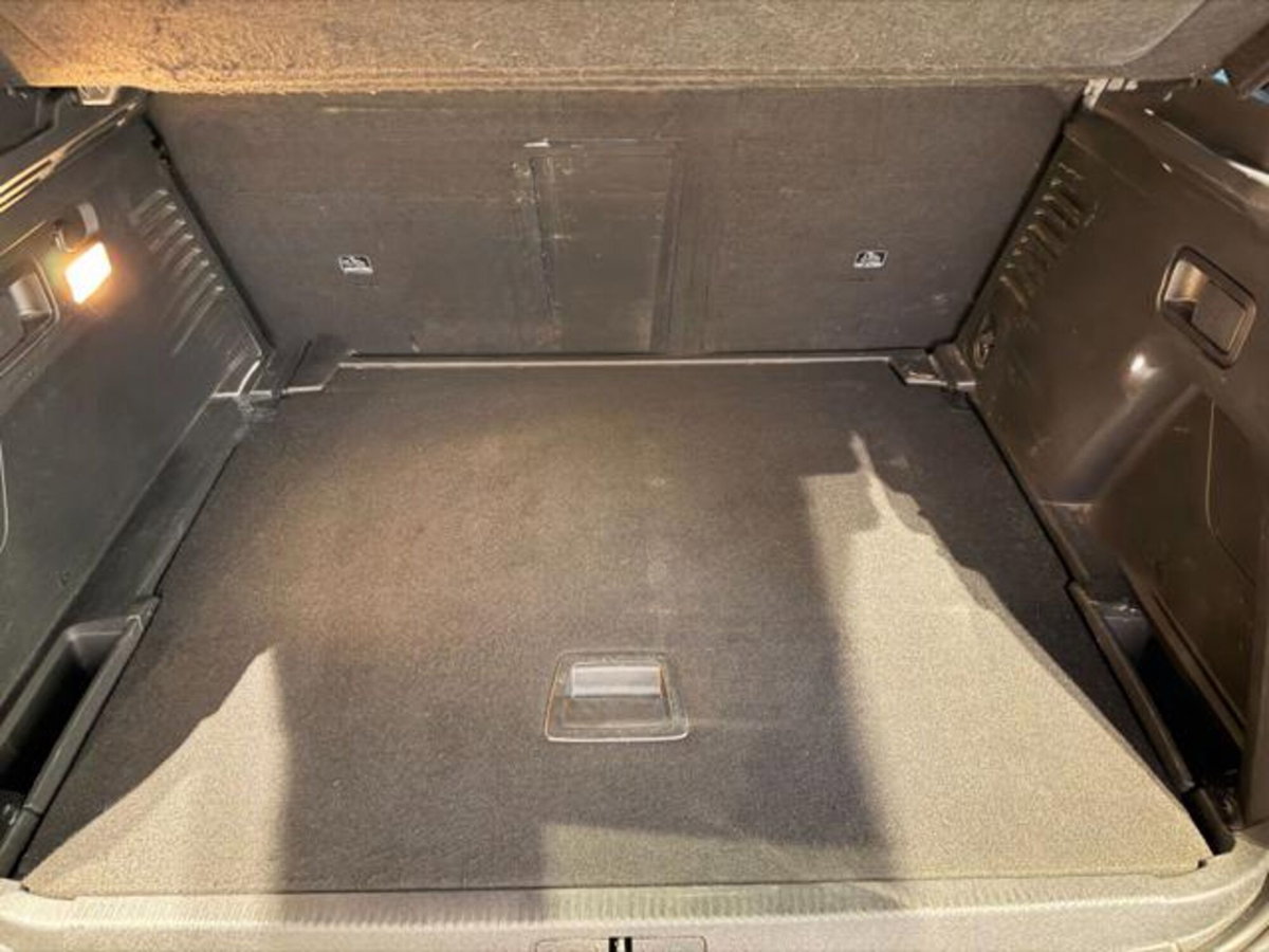 Peugeot 3008 BlueHDi 130 S&S EAT8 Allure Pack (12)