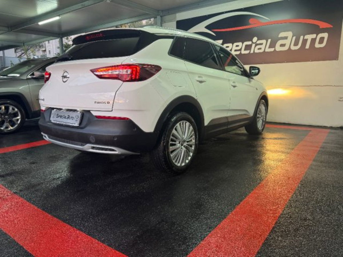 Opel Grandland X 1.5 diesel Ecotec Start&Stop Ultimate (10)