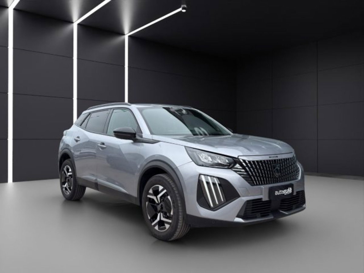 Peugeot 2008 1.2 hybrid Active 136cv e-dcs6 (7)