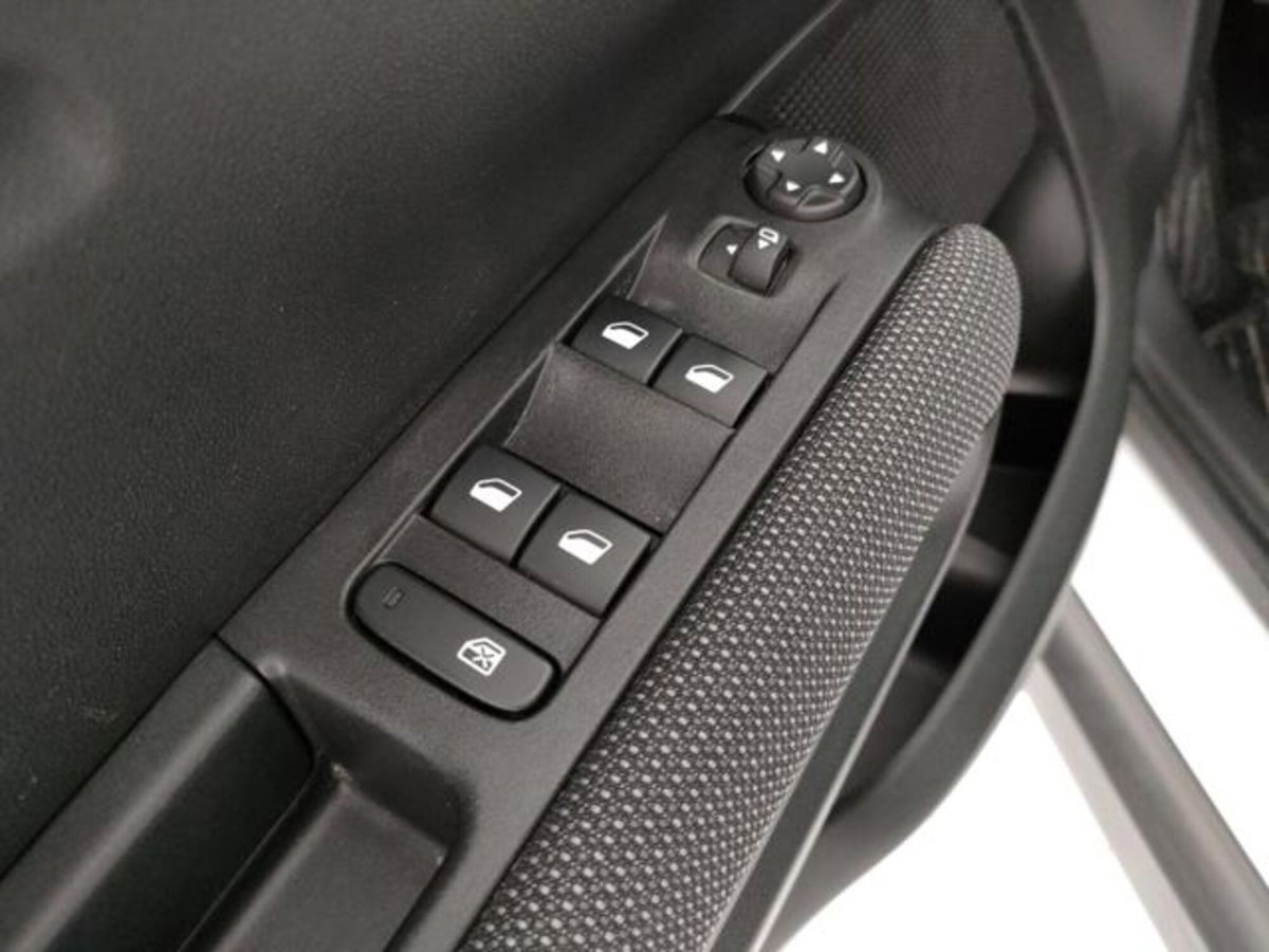 Citroen C3 Aircross PureTech 110 S&S Shine Pack (16)