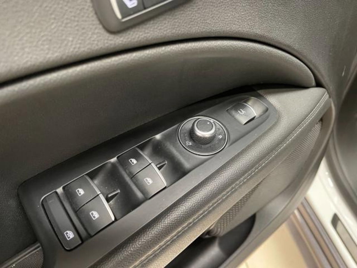 Alfa Romeo Stelvio Stelvio 2.2 Turbodiesel 210 CV AT8 Q4 Ti (11)