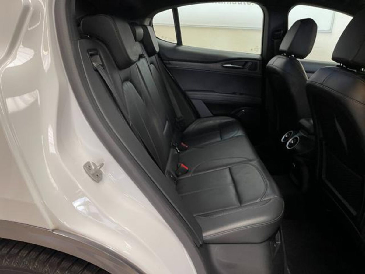 Alfa Romeo Stelvio Stelvio 2.2 Turbodiesel 210 CV AT8 Q4 Ti (17)