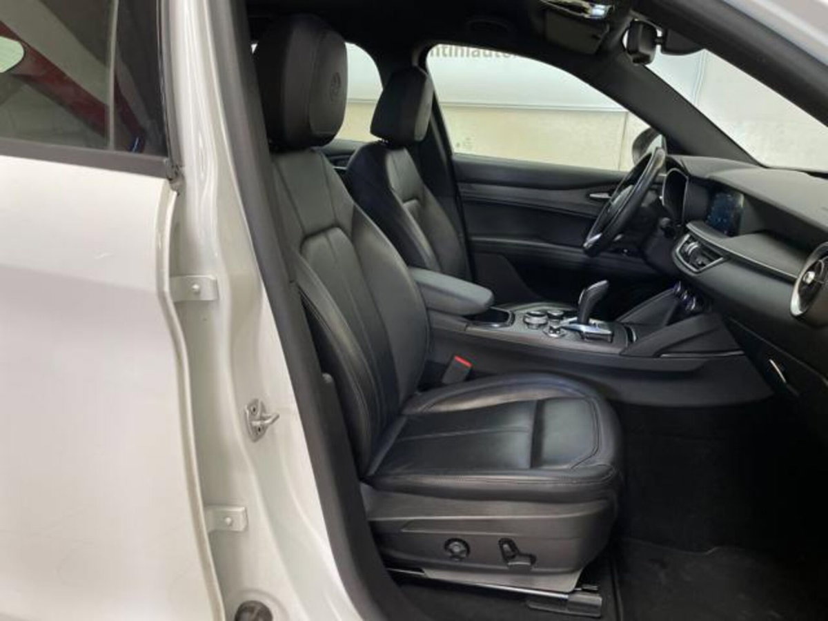 Alfa Romeo Stelvio Stelvio 2.2 Turbodiesel 210 CV AT8 Q4 Ti (18)