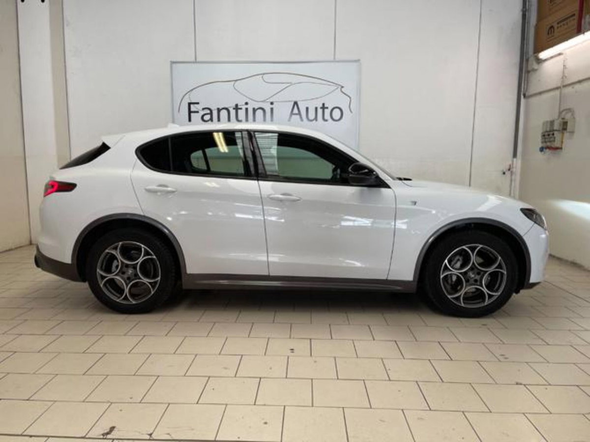 Alfa Romeo Stelvio Stelvio 2.2 Turbodiesel 210 CV AT8 Q4 Ti (2)