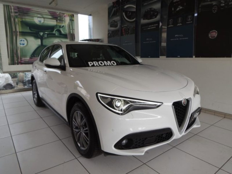 Alfa Romeo Stelvio Stelvio 2.2 Turbodiesel 160 CV AT8 RWD Super Business