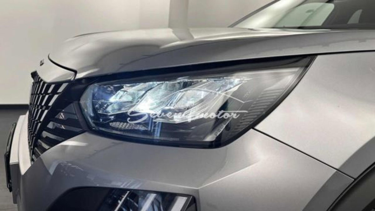 Peugeot 2008 1.2 hybrid Allure 145cv e-dcs6 (15)