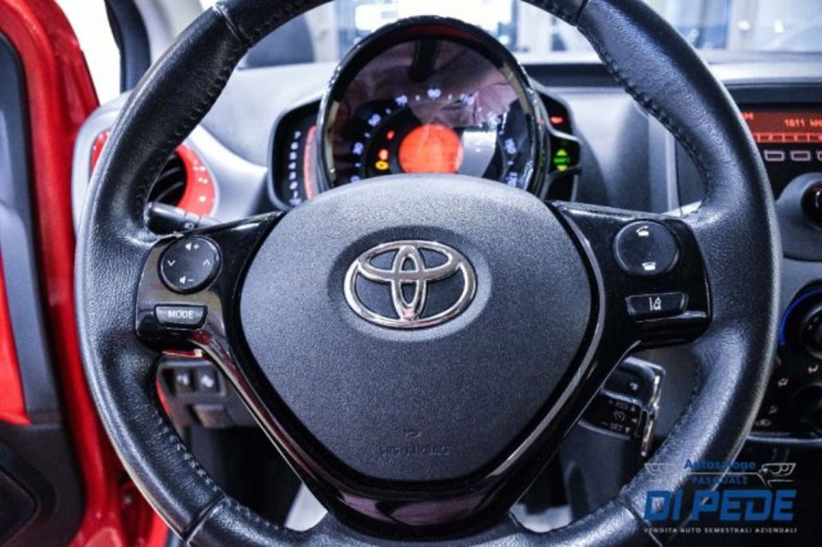 Toyota Aygo Connect 1.0 VVT-i 72 CV 5 porte x-you MMT (19)
