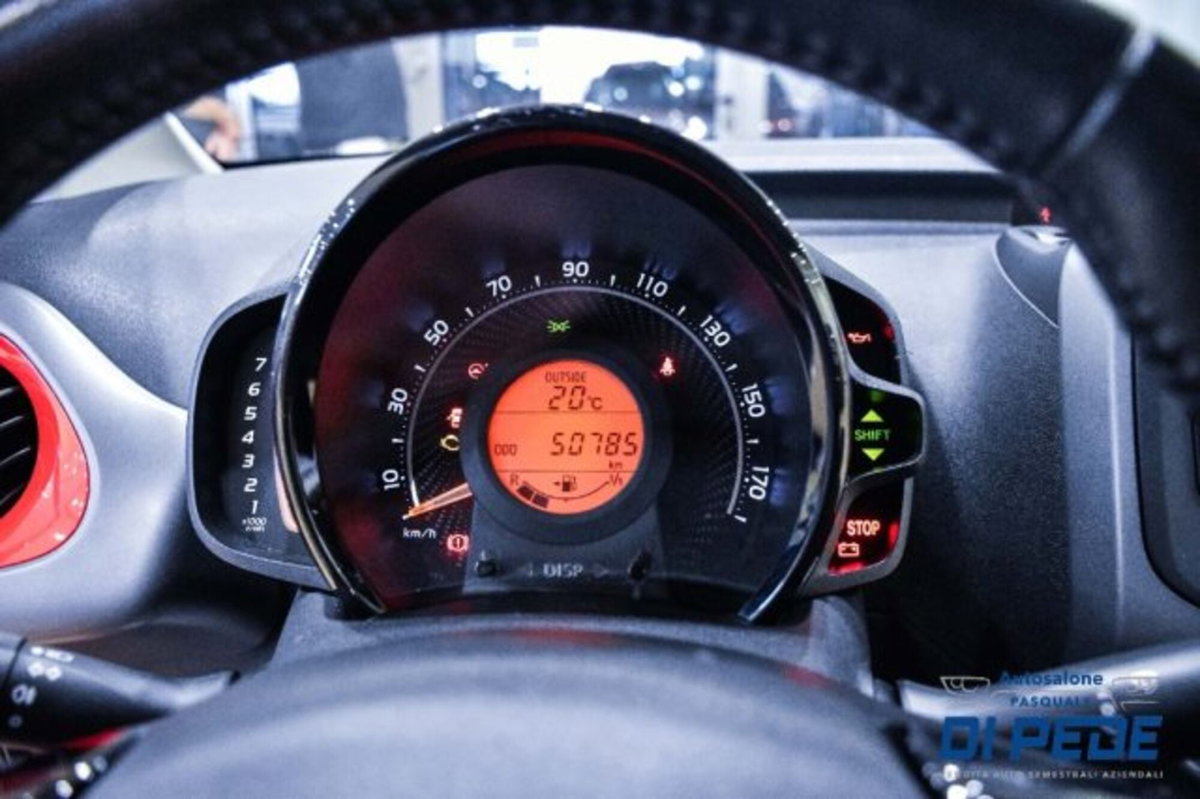 Toyota Aygo Connect 1.0 VVT-i 72 CV 5 porte x-you MMT (20)