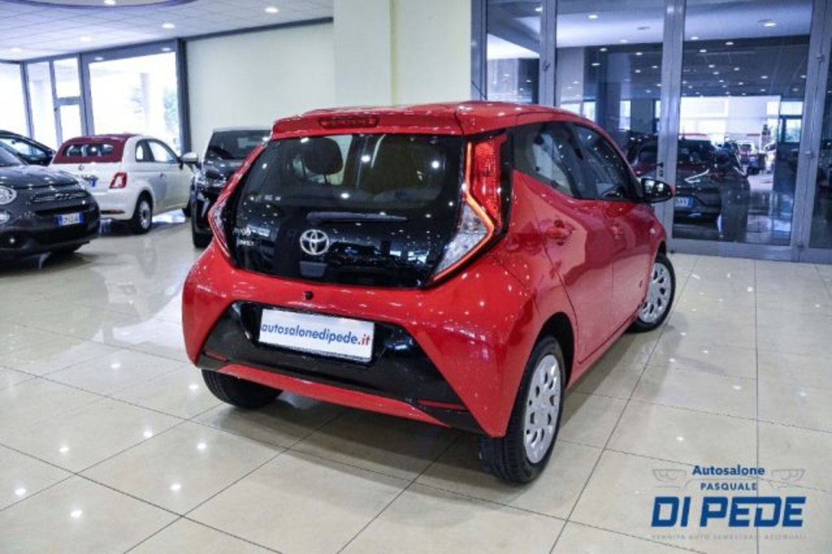 Toyota Aygo Connect 1.0 VVT-i 72 CV 5 porte x-you MMT (4)