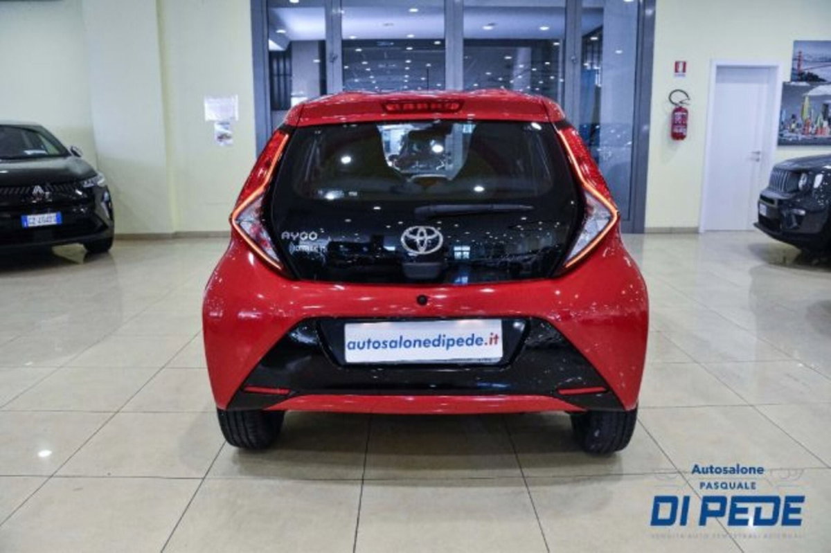 Toyota Aygo Connect 1.0 VVT-i 72 CV 5 porte x-you MMT (5)