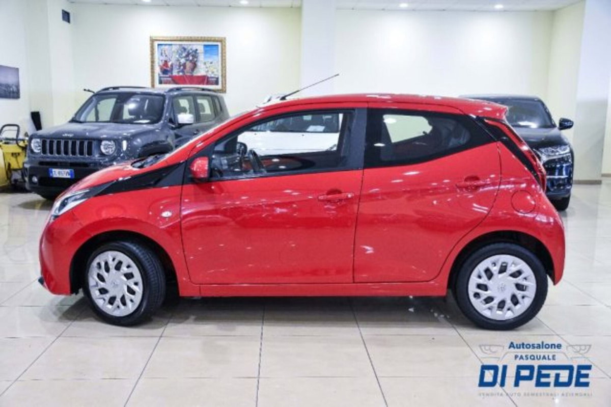 Toyota Aygo Connect 1.0 VVT-i 72 CV 5 porte x-you MMT (7)