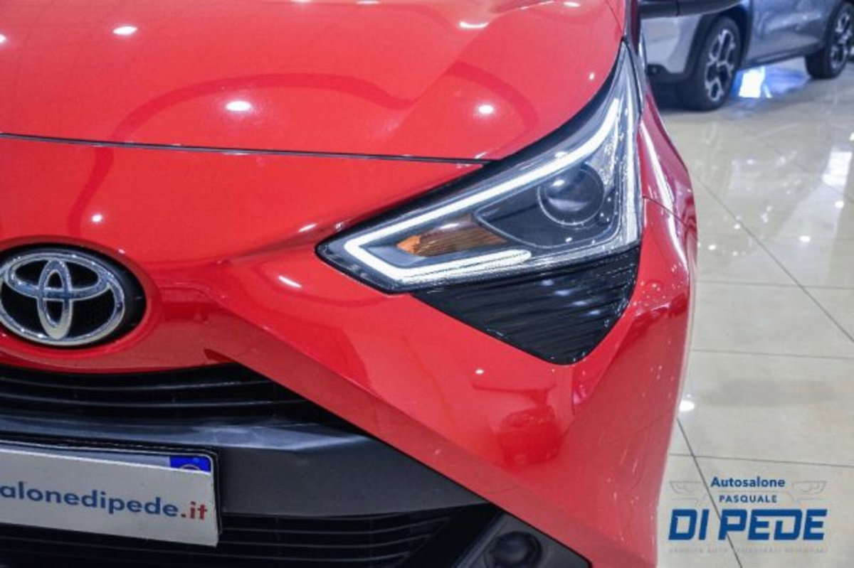 Toyota Aygo Connect 1.0 VVT-i 72 CV 5 porte x-you MMT (8)