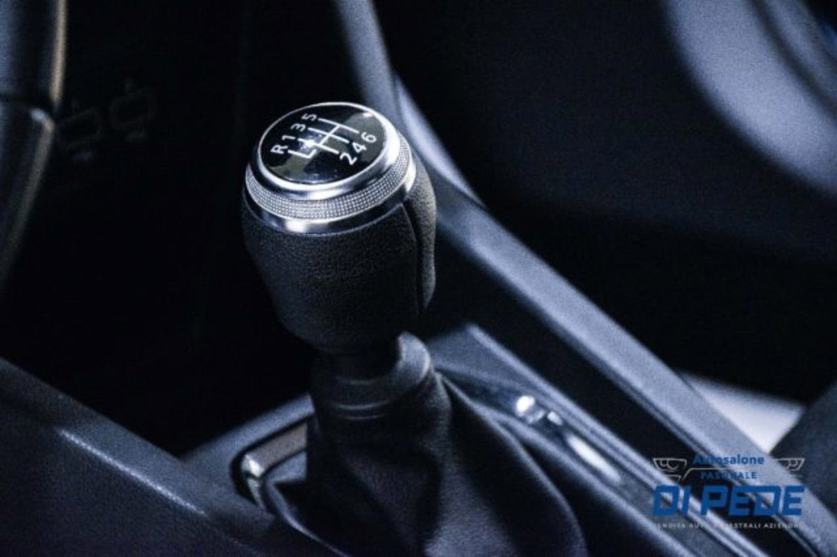 Renault Clio TCe 90 CV 5 porte Equilibre (19)