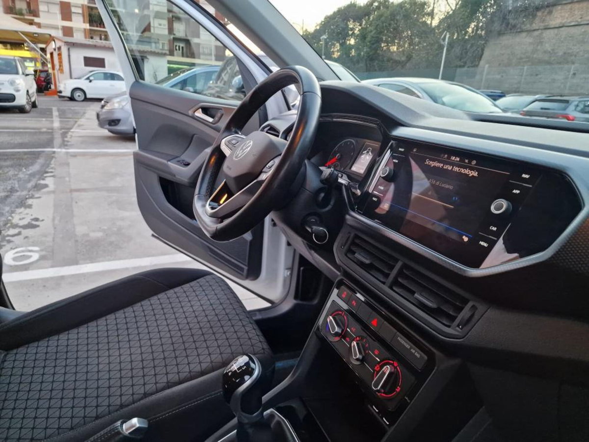 Volkswagen T-Cross 1.0 tsi Edition 95cv (13)