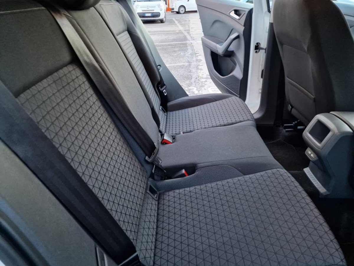 Volkswagen T-Cross 1.0 tsi Edition 95cv (15)