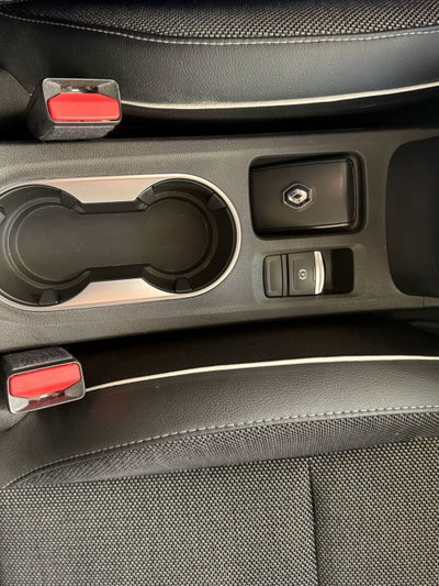 Renault Captur TCe 100 CV Intens (8)