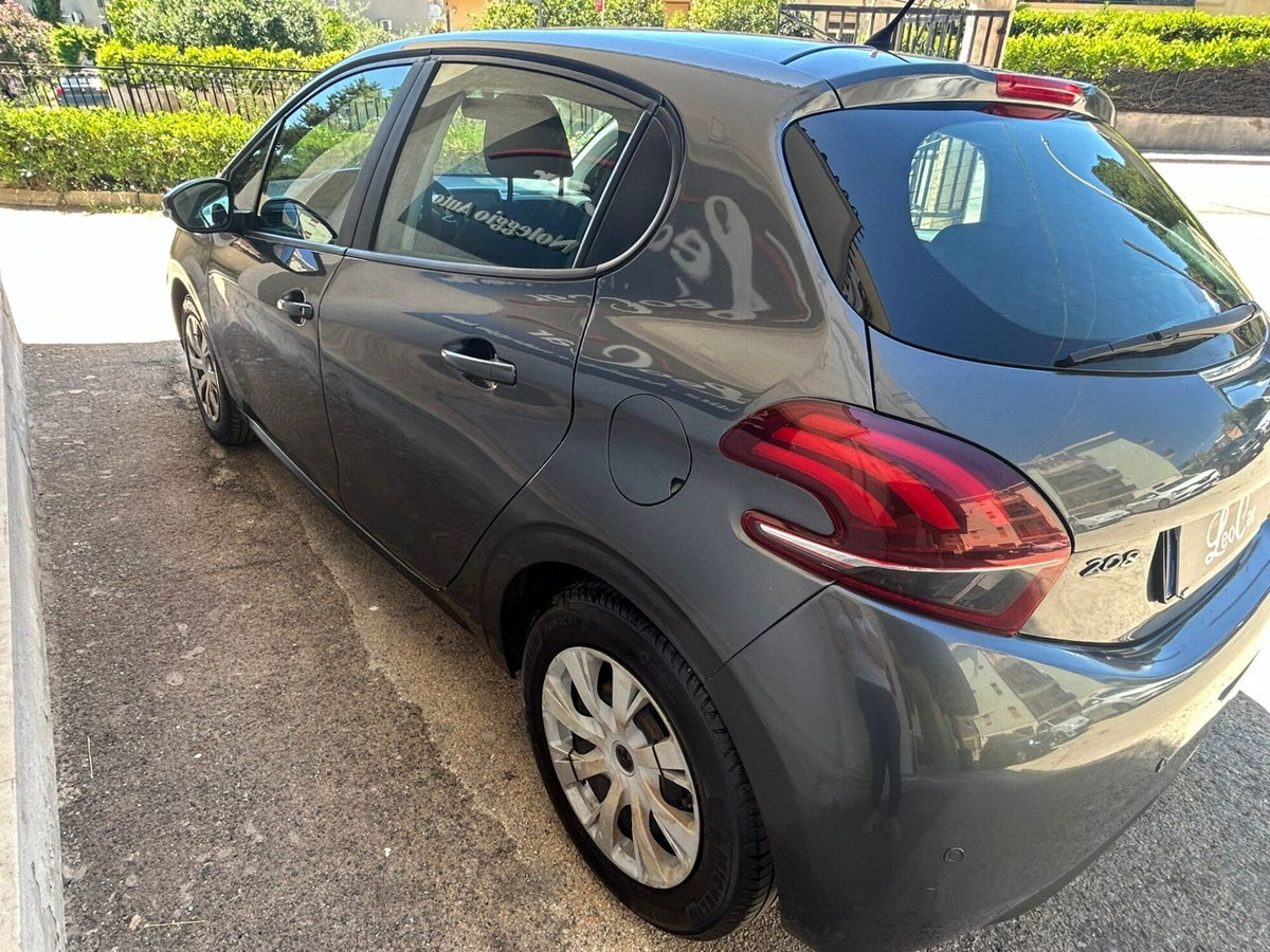 Peugeot 208 75 5 porte Allure (5)