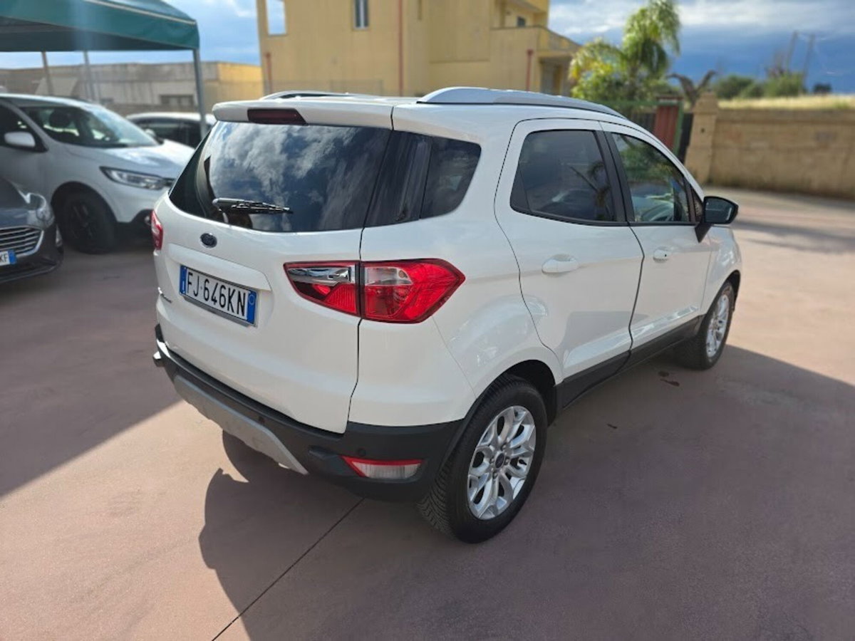 Ford EcoSport 1.5 TDCi 95 CV Titanium (13)