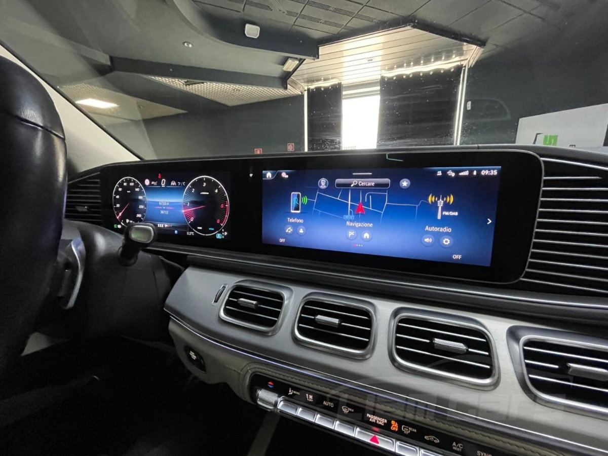 Mercedes-Benz GLC SUV 300 d AMG Line Premium Plus 4matic auto (19)