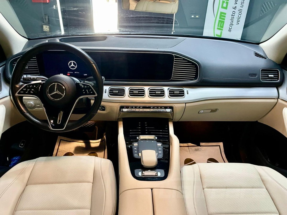 Mercedes-Benz GLC SUV 300 d AMG Line Premium Plus 4matic auto (10)