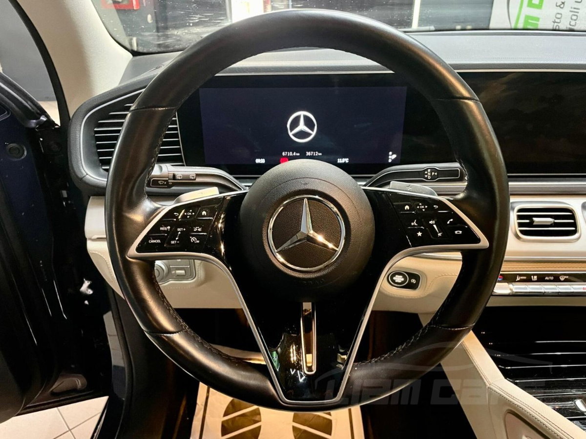 Mercedes-Benz GLC SUV 300 d AMG Line Premium Plus 4matic auto (12)