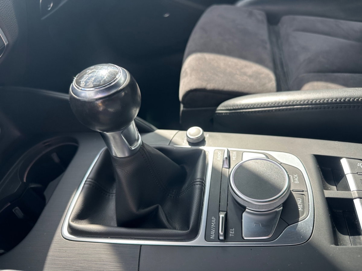 Audi A3 Cabrio 2.0 TDI (10)