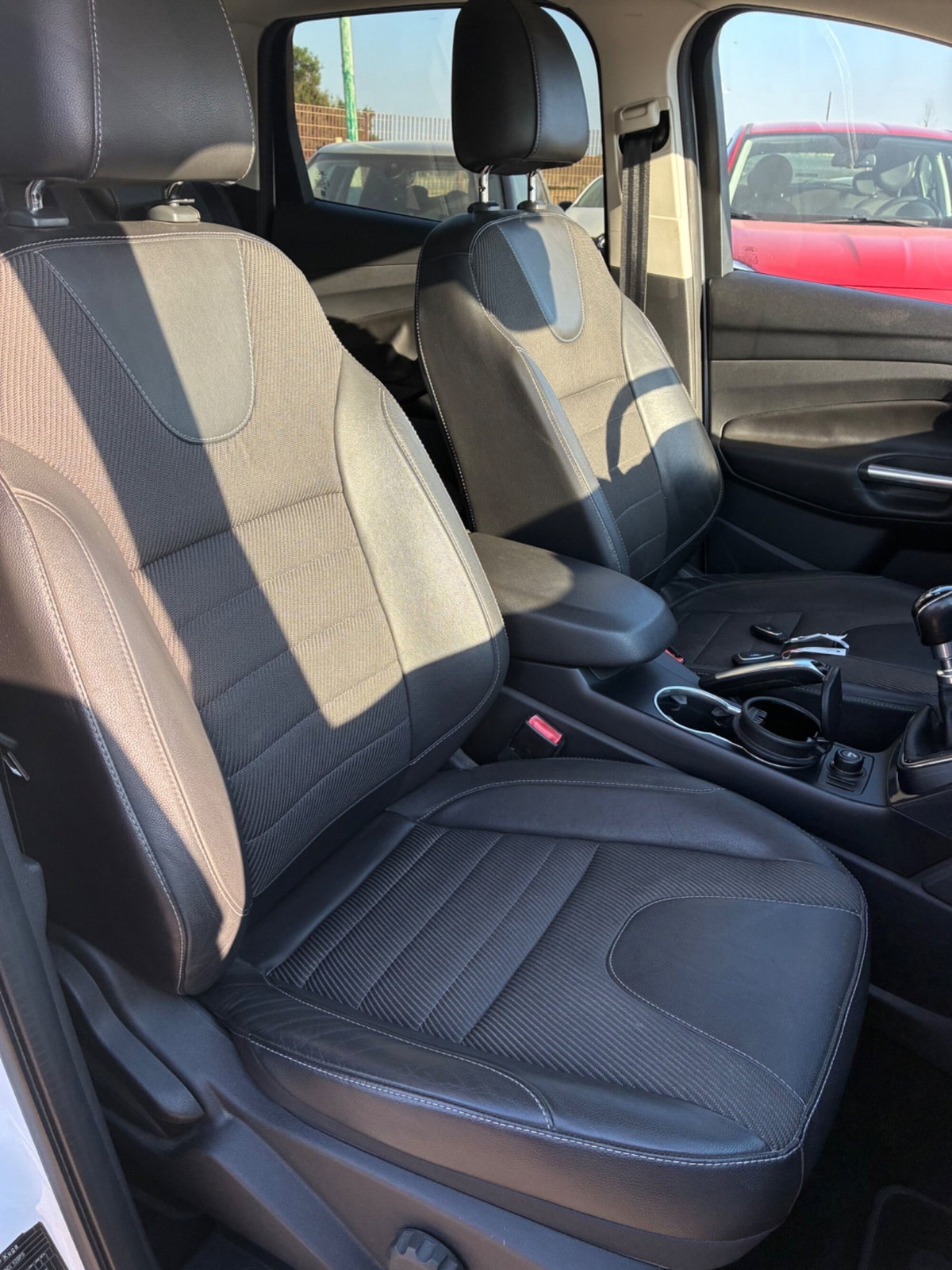Ford Kuga 2.0 TDCI 120 CV S&S 2WD Titanium X (15)