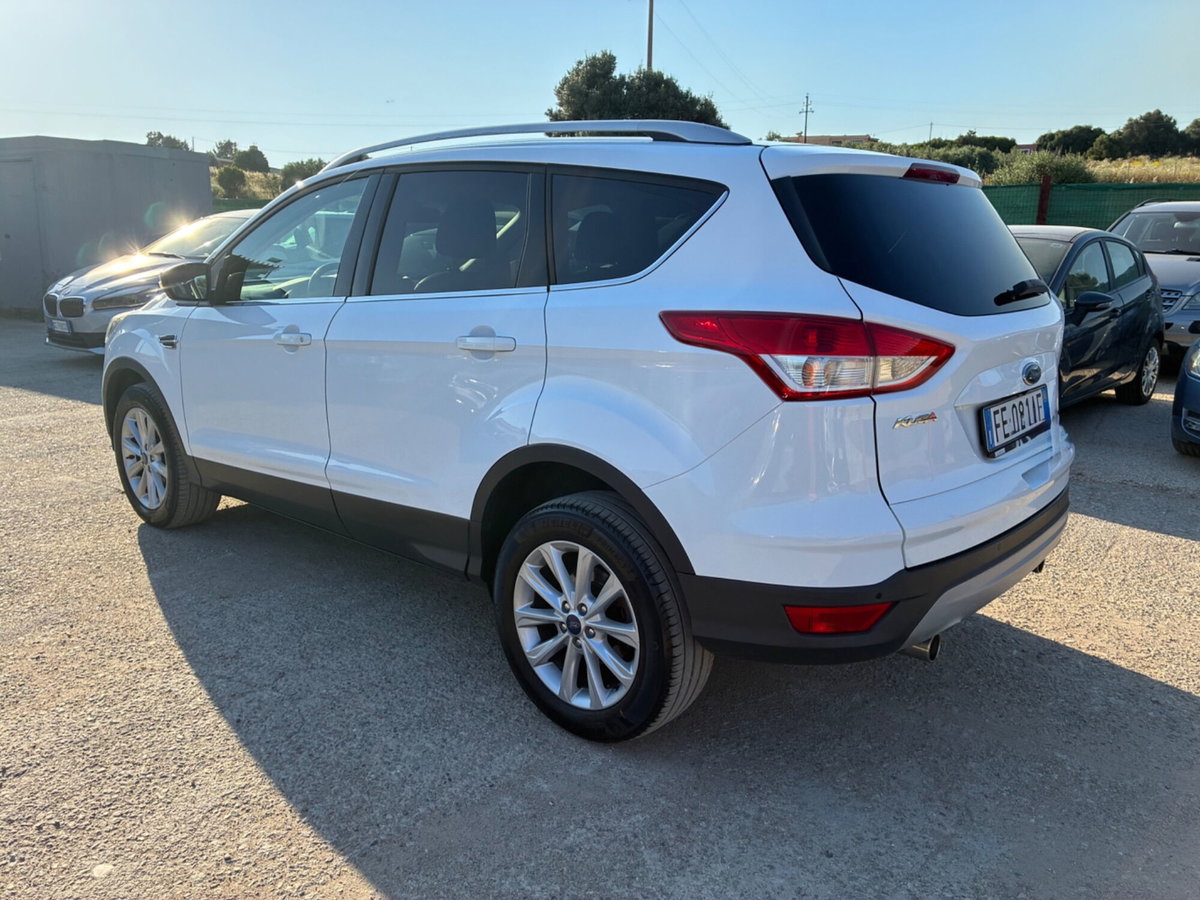 Ford Kuga 2.0 TDCI 120 CV S&S 2WD Titanium X (4)