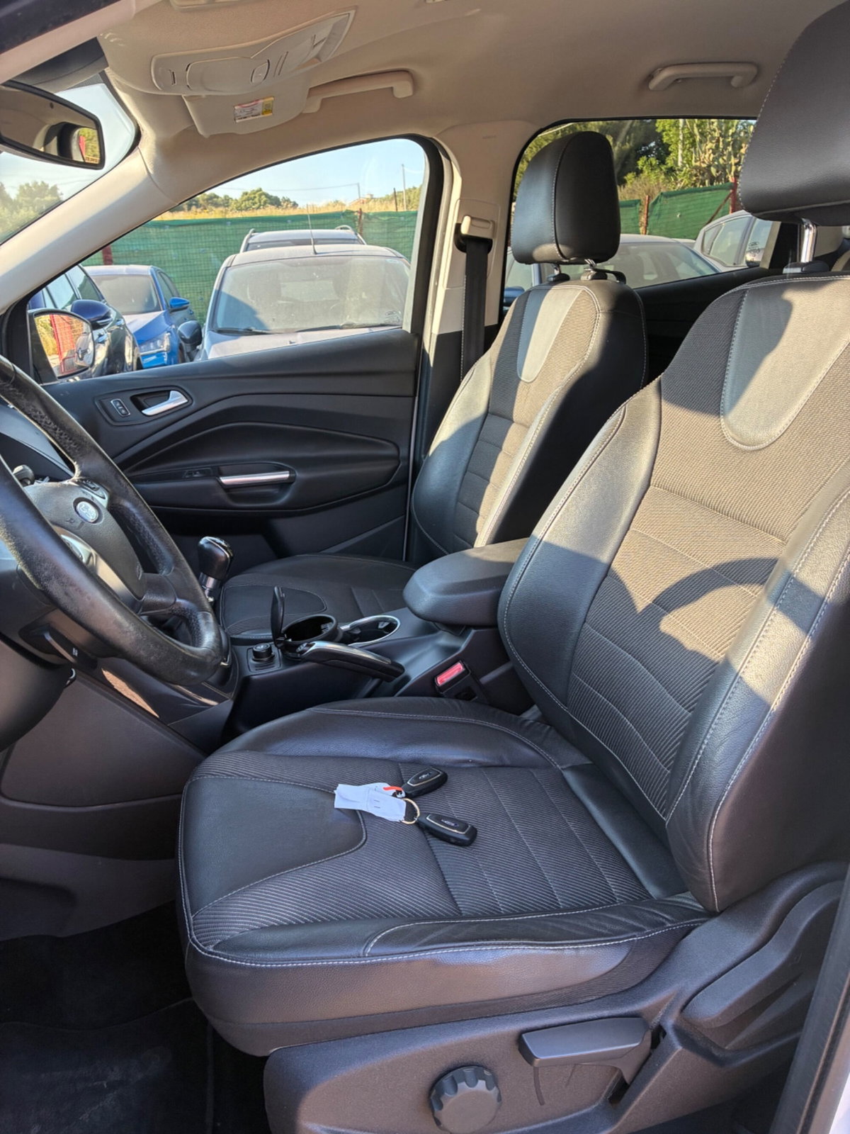 Ford Kuga 2.0 TDCI 120 CV S&S 2WD Titanium X (9)