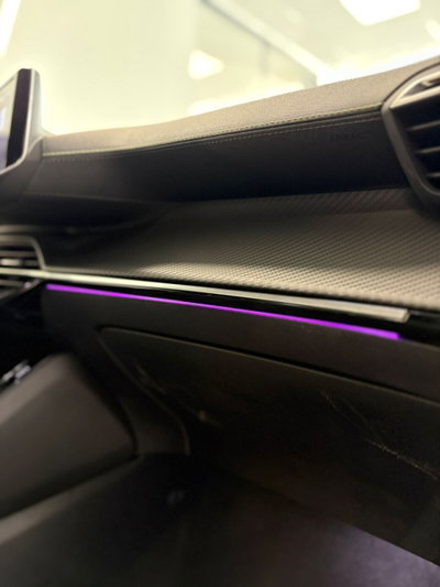 Peugeot 208 motore elettrico 136 CV 5 porte GT (5)