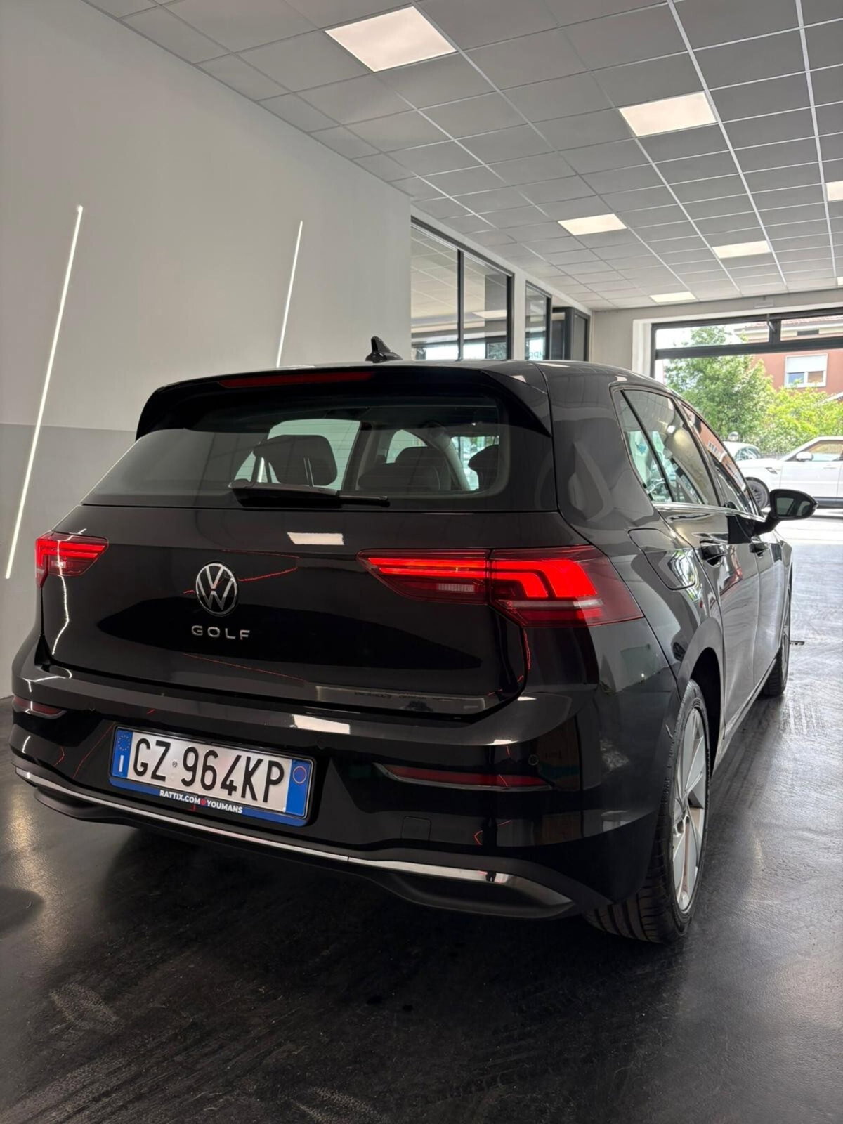 Volkswagen Golf Variant 2.0 TDI 150 CV DSG SCR 4Motion R-Line (3)