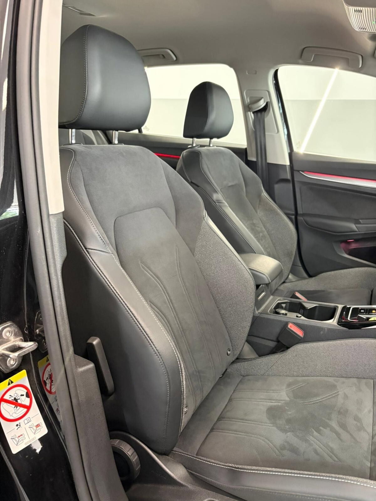 Volkswagen Golf Variant 2.0 TDI 150 CV DSG SCR 4Motion R-Line (5)