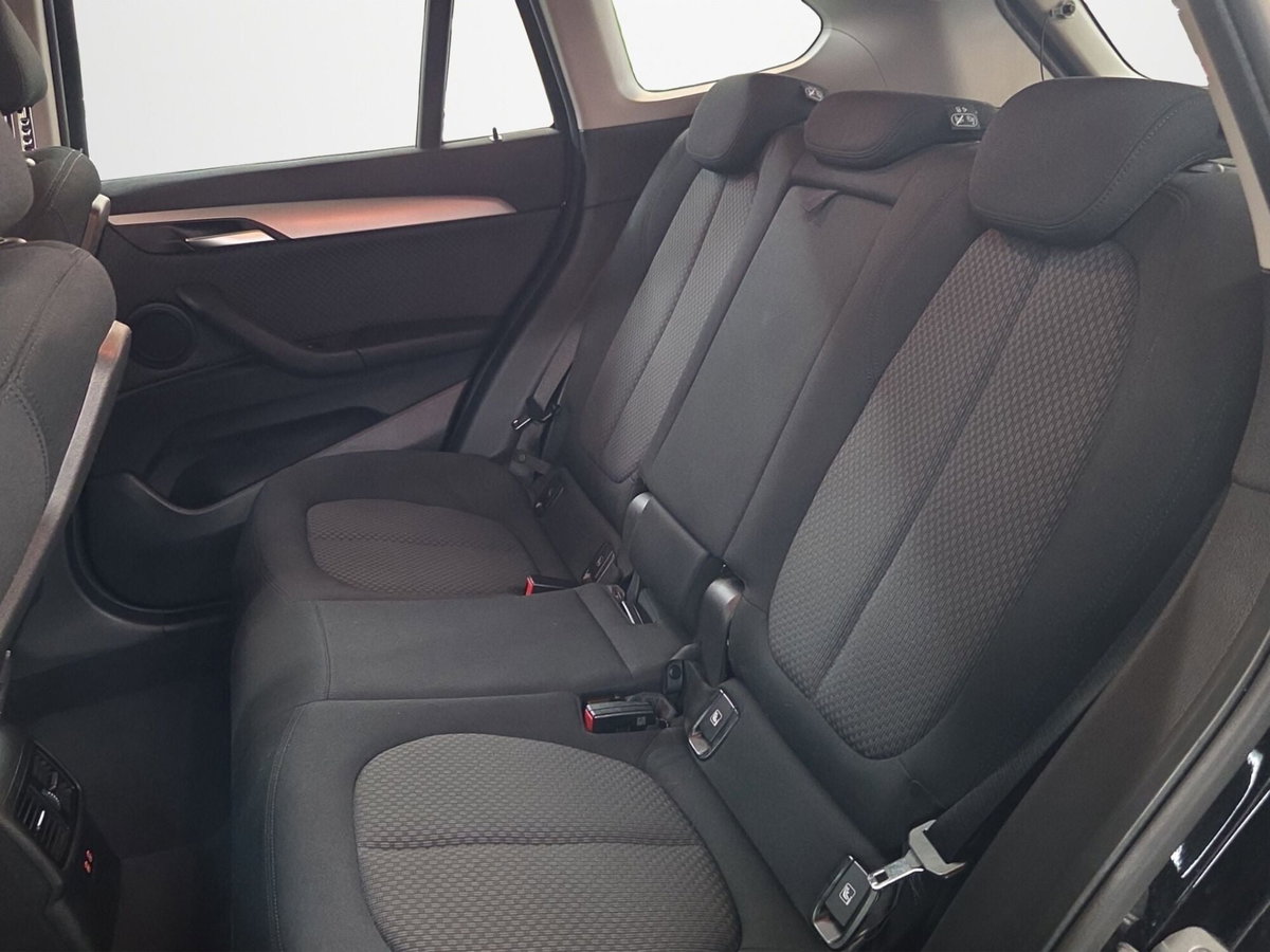 BMW X1 xDrive25e Business Advantage (13)
