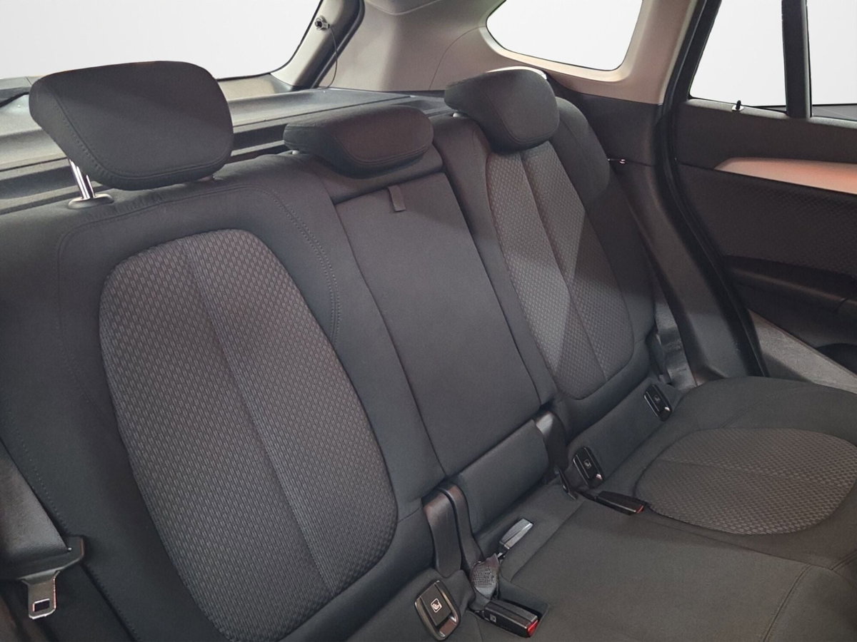 BMW X1 xDrive25e Business Advantage (18)