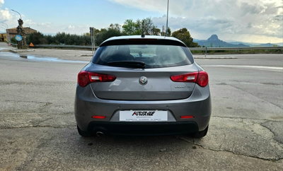 Alfa Romeo Giulietta 1.6 JTDm Super 120cv (4)