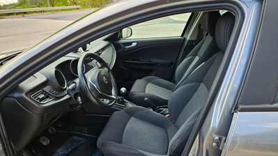 Alfa Romeo Giulietta 1.6 JTDm Super 120cv (5)