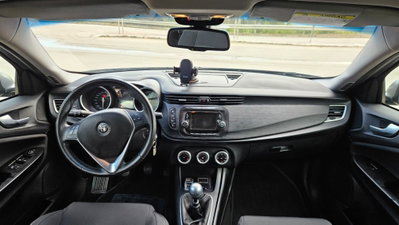 Alfa Romeo Giulietta 1.6 JTDm Super 120cv (7)
