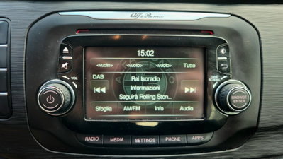 Alfa Romeo Giulietta 1.6 JTDm Super 120cv (9)