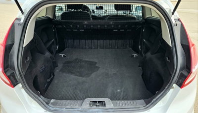 Ford Fiesta 1.5 TDCi 75CV 3 porte  Entry (10)