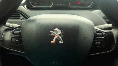 Peugeot 208 VTi 82 CV 5 porte Active (13)