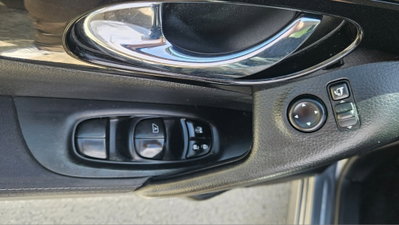 Nissan Qashqai 1.5 dCi Tekna (17)