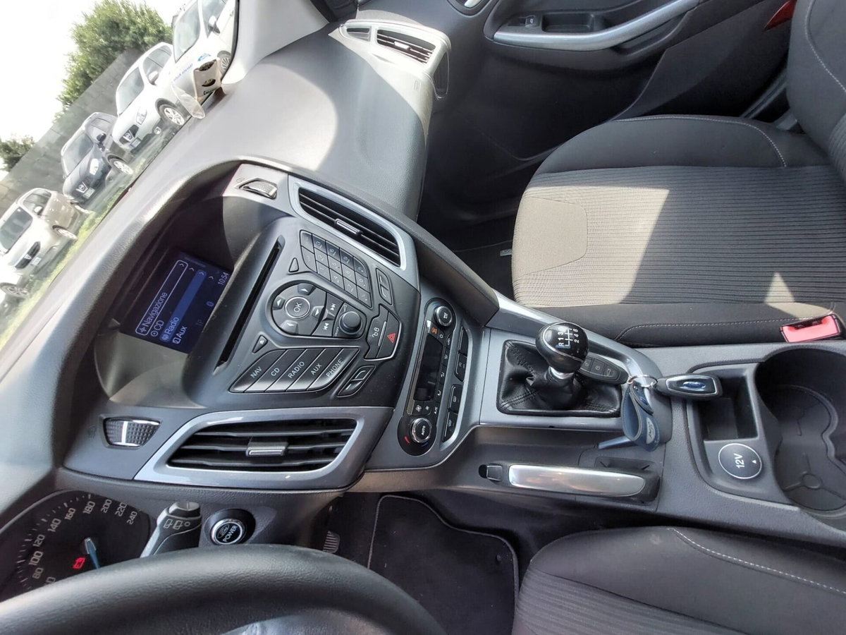 Ford Focus 1.6 EcoBoost 150 CV Start&Stop Titanium (11)