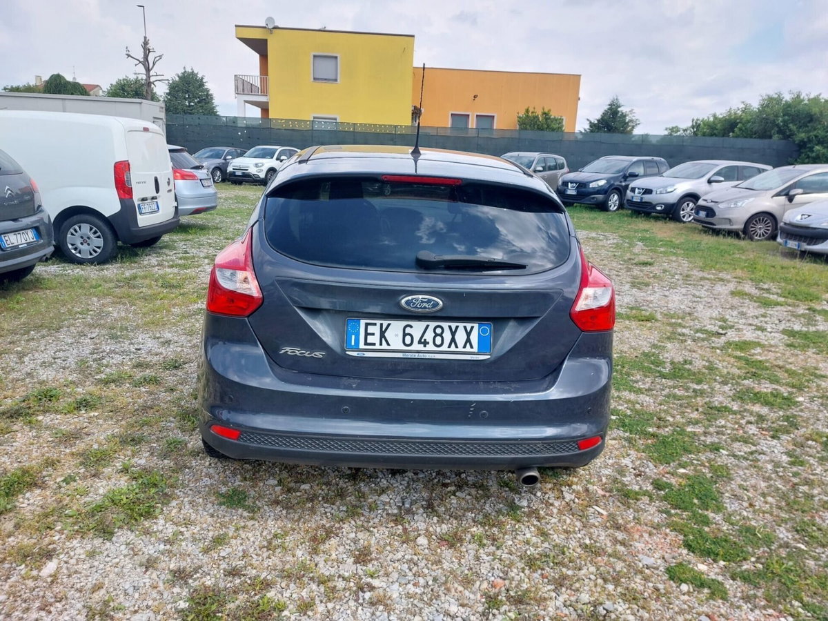 Ford Focus 1.6 EcoBoost 150 CV Start&Stop Titanium (4)