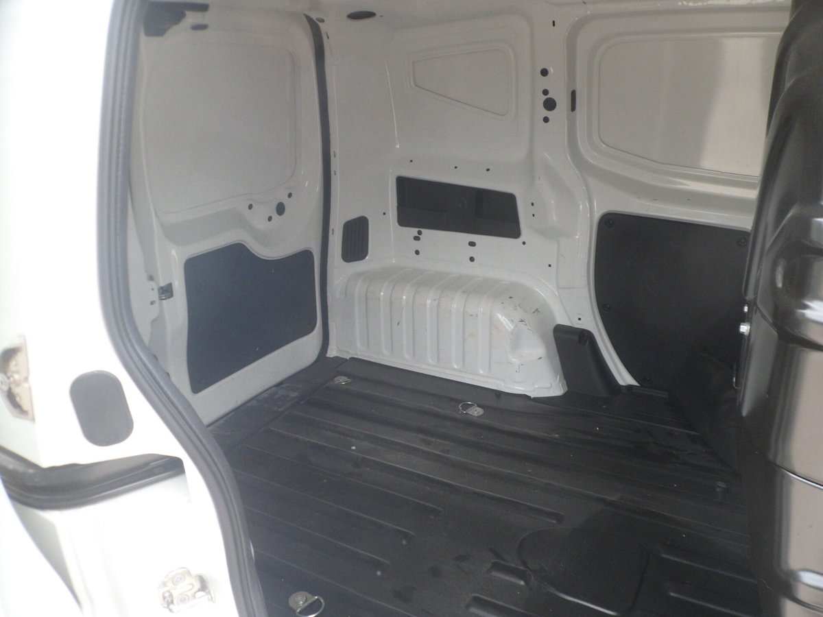Fiat Fiorino 1.3 MJT 95CV Furgone (9)