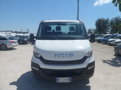 Iveco Daily Telaio 35C18 BTor 3.0 HPT PC-RG Cabinato (2)