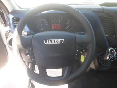Iveco Daily Telaio 35C18 BTor 3.0 HPT PC-RG Cabinato (8)
