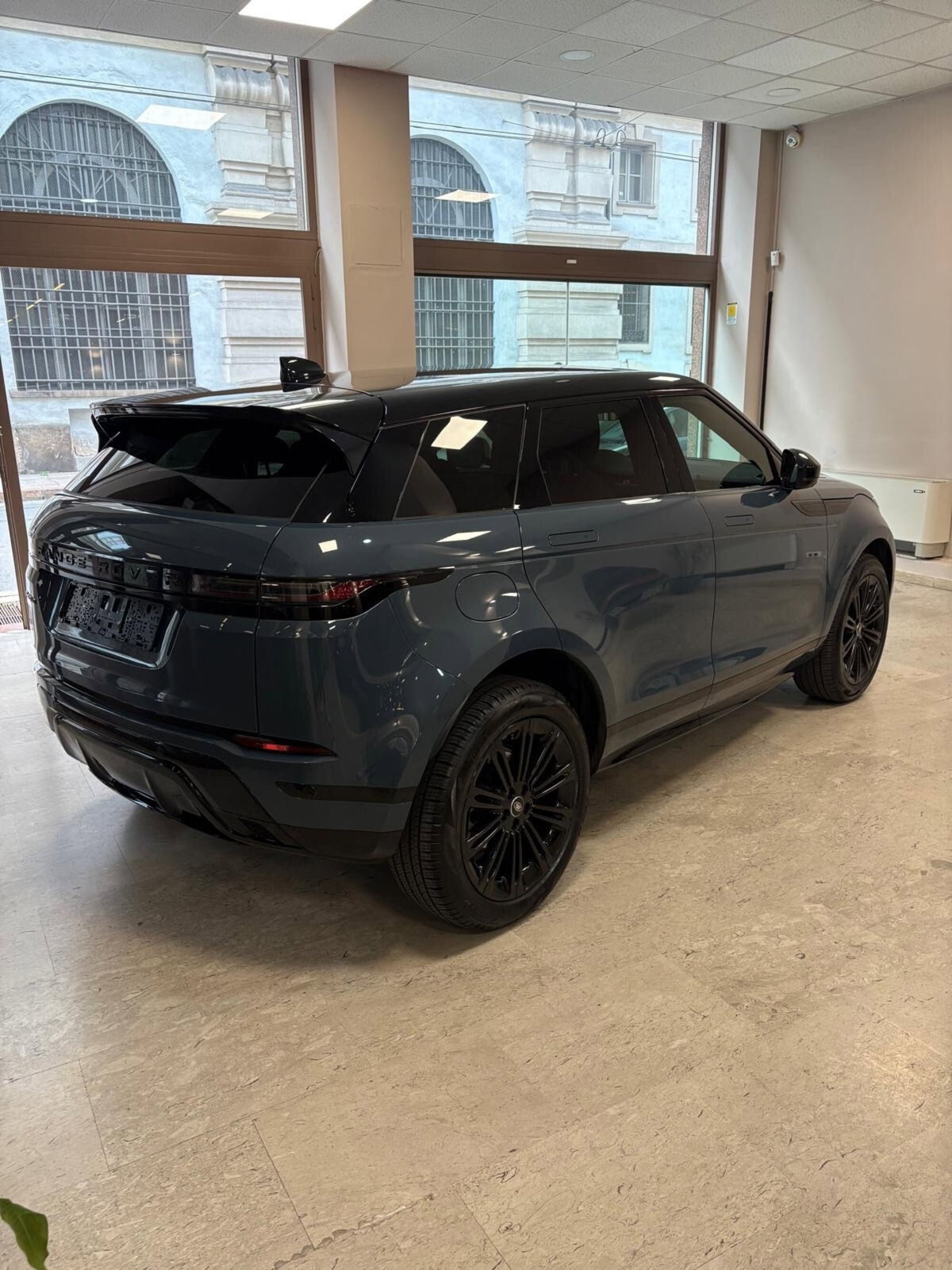 Land Rover Range Rover Evoque 2.0D I4 204 CV AWD Auto SE (2)