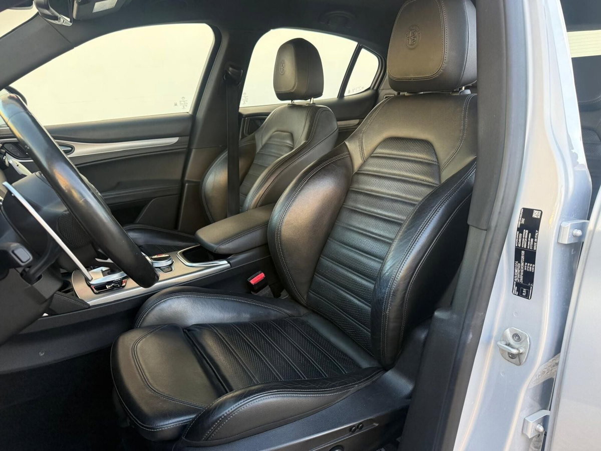 Alfa Romeo Stelvio Stelvio 2.2 Turbodiesel 210 CV AT8 Q4 Veloce (14)