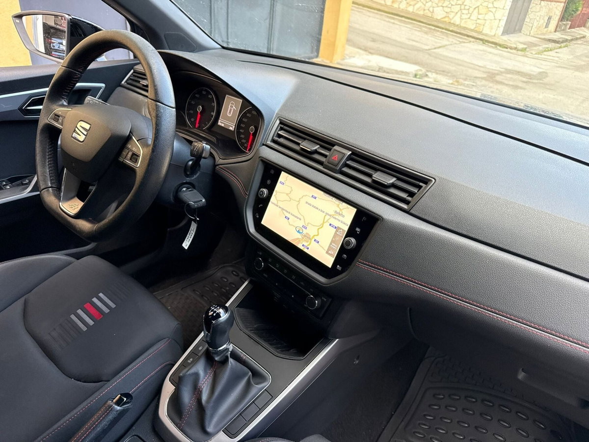 SEAT Arona 1.0 TGI FR (16)